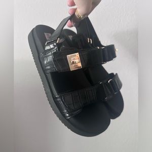 Steve Madden Mons Strap Crocodile Sandal